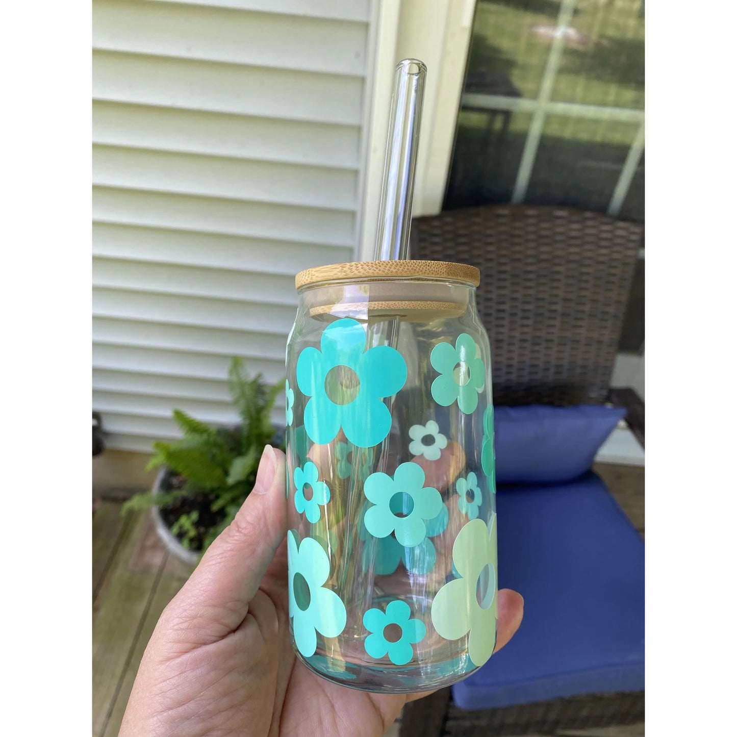 Retro Daisy Iced Coffee Cup with Lid & Straw, 16oz Tumbler, Ombre Flowers Amazing Faith Designs